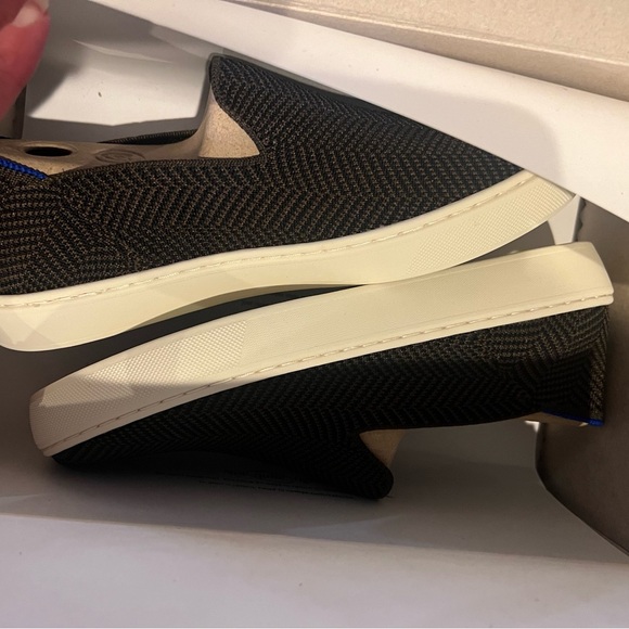 New in box Rothys sneakers - Picture 4 of 5